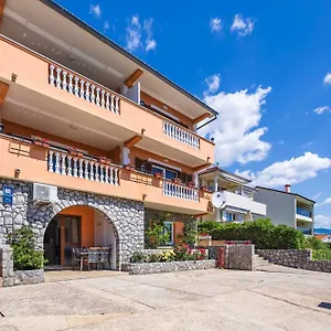 Rose Apartman