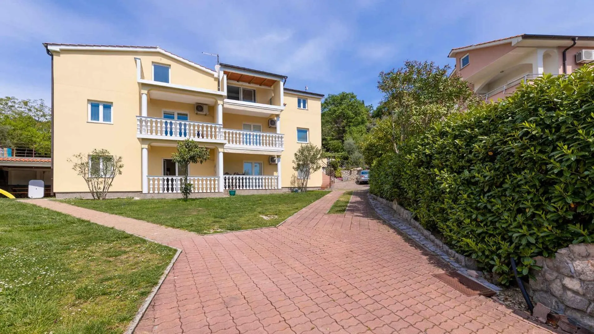 Apartment In Cizici - Insel Krk 50538